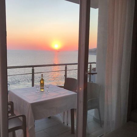 Sunset Apartment Sarandë Exteriör bild