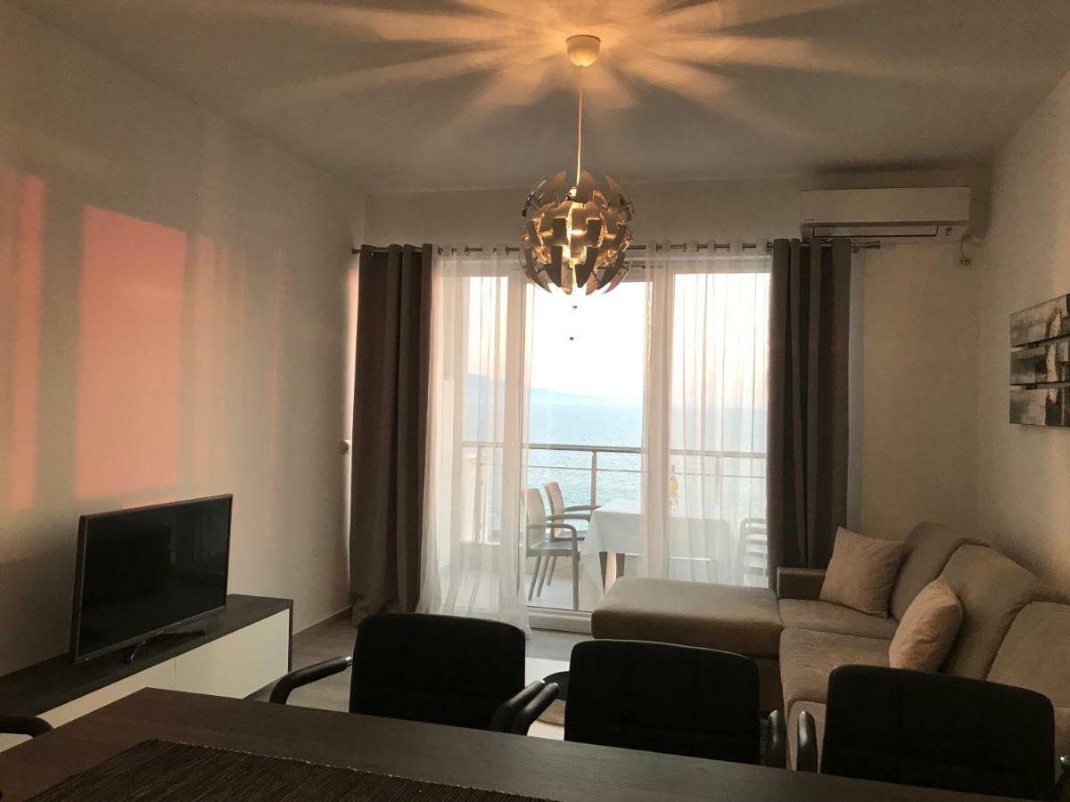 Sunset Apartment Sarandë Exteriör bild