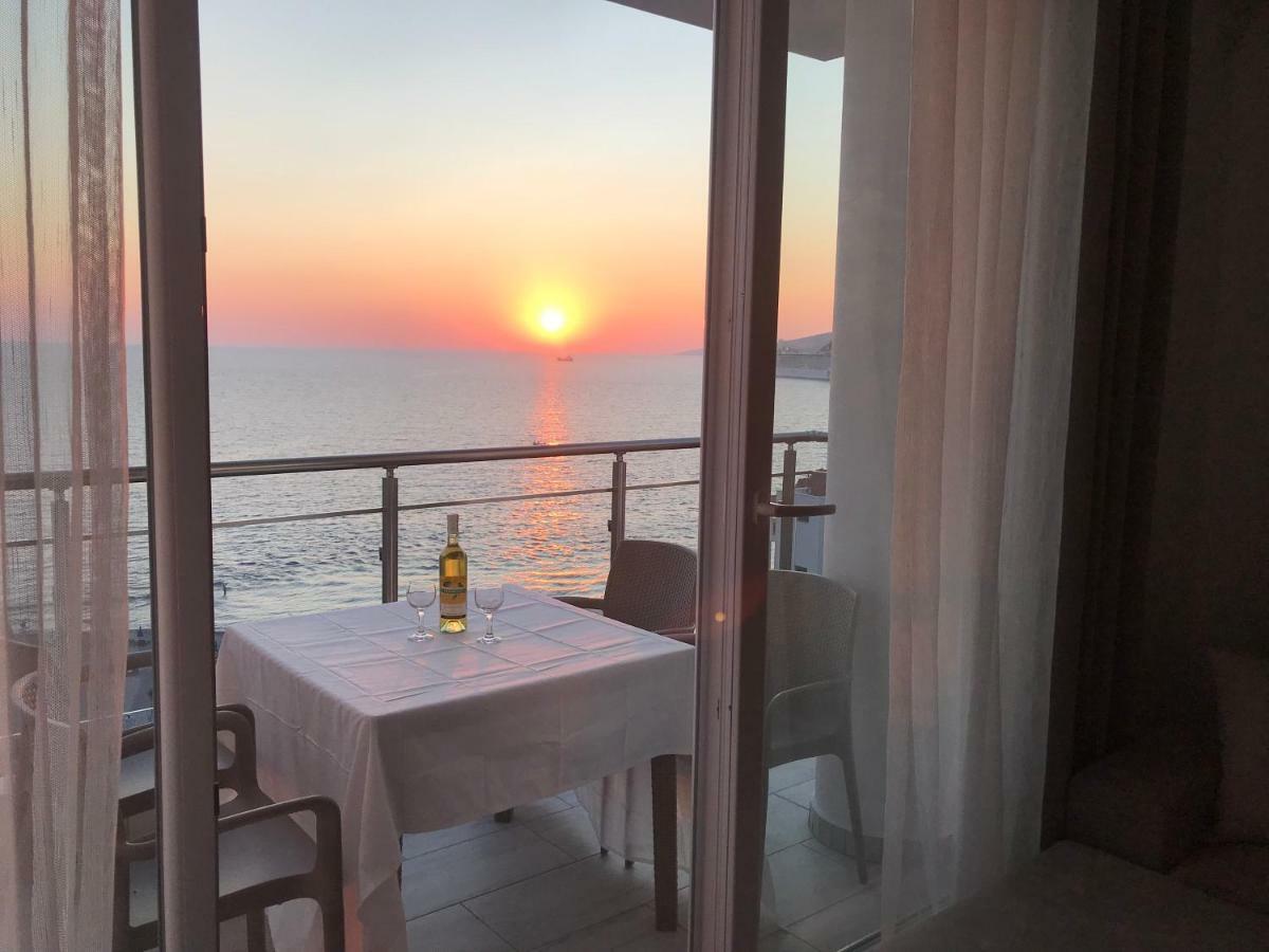 Sunset Apartment Sarandë Exteriör bild