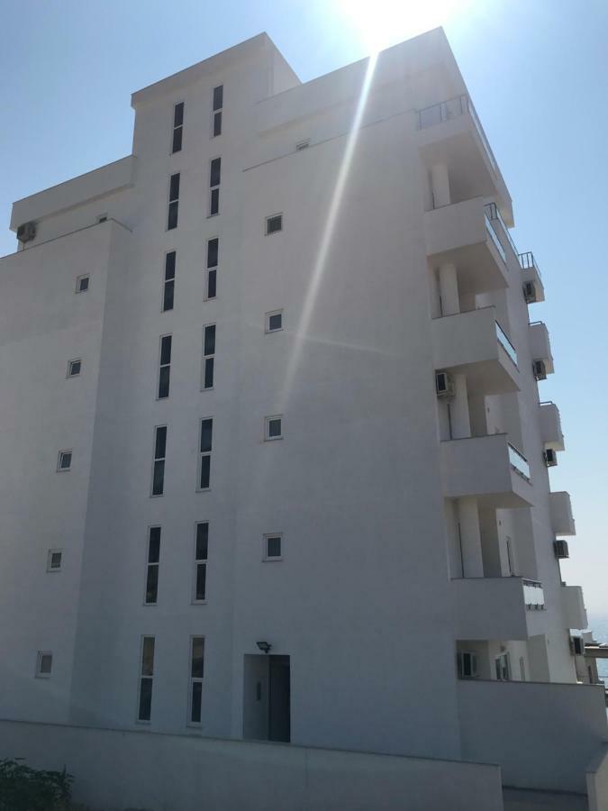 Sunset Apartment Sarandë Exteriör bild